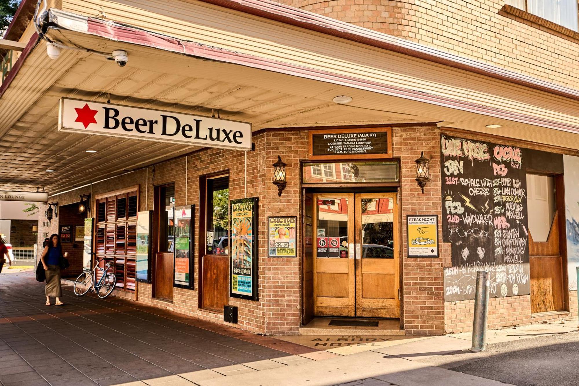 מלון Beer Deluxe אלבורי מראה חיצוני תמונה